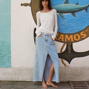 Denim midi skirt with slit BRAND NEW